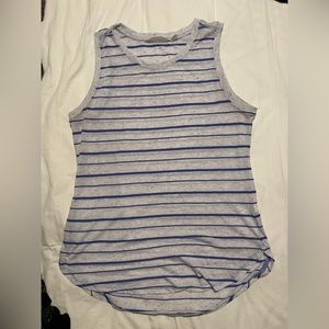 Athleta sleeveless top/muscle tee
